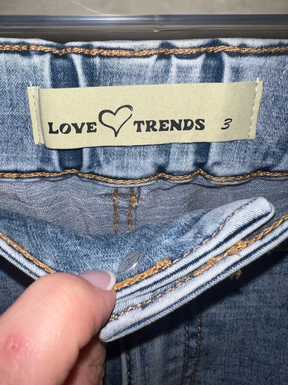 Love Trends Bow Pocket Capri Skinny Jeans Light Wash Size 3 NWT - Picture 3 of 10